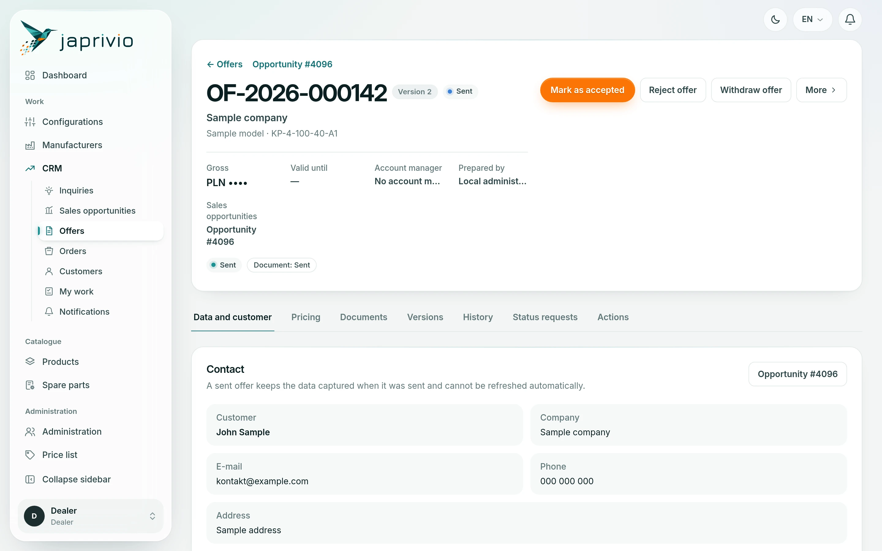 Offerta di esempio in JAPRIVIO: versione 2 in stato «Inviata», cliente di esempio, importo lordo nascosto, referente e dati di contatto di esempio.
